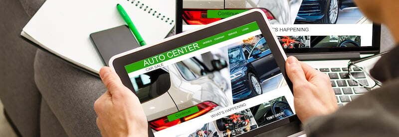 Exemple-site-internet-automobile-devant-concession