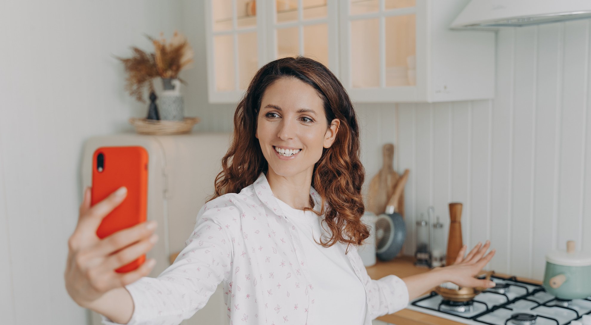 conseiller-immo-presente-cuisine