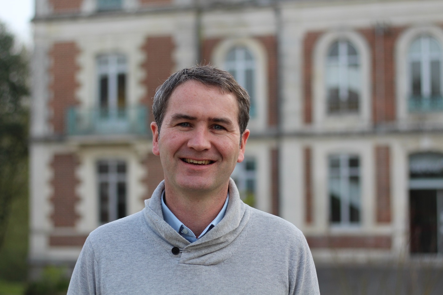 <span id="hs_cos_wrapper_name" class="hs_cos_wrapper hs_cos_wrapper_meta_field hs_cos_wrapper_type_text" style="" data-hs-cos-general-type="meta_field" data-hs-cos-type="text" >Gestion des avis sur les garages&nbsp;: 5 questions à un expert</span>