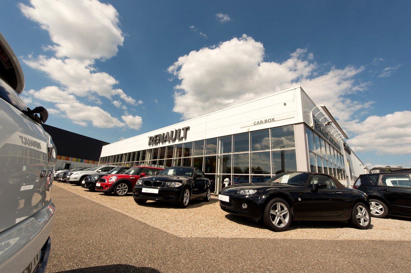 <span id="hs_cos_wrapper_name" class="hs_cos_wrapper hs_cos_wrapper_meta_field hs_cos_wrapper_type_text" style="" data-hs-cos-general-type="meta_field" data-hs-cos-type="text" >Outils digitaux en concession automobile&nbsp;: les 4 best practices de Jean Schmitt, directeur de CAR-BOX</span>